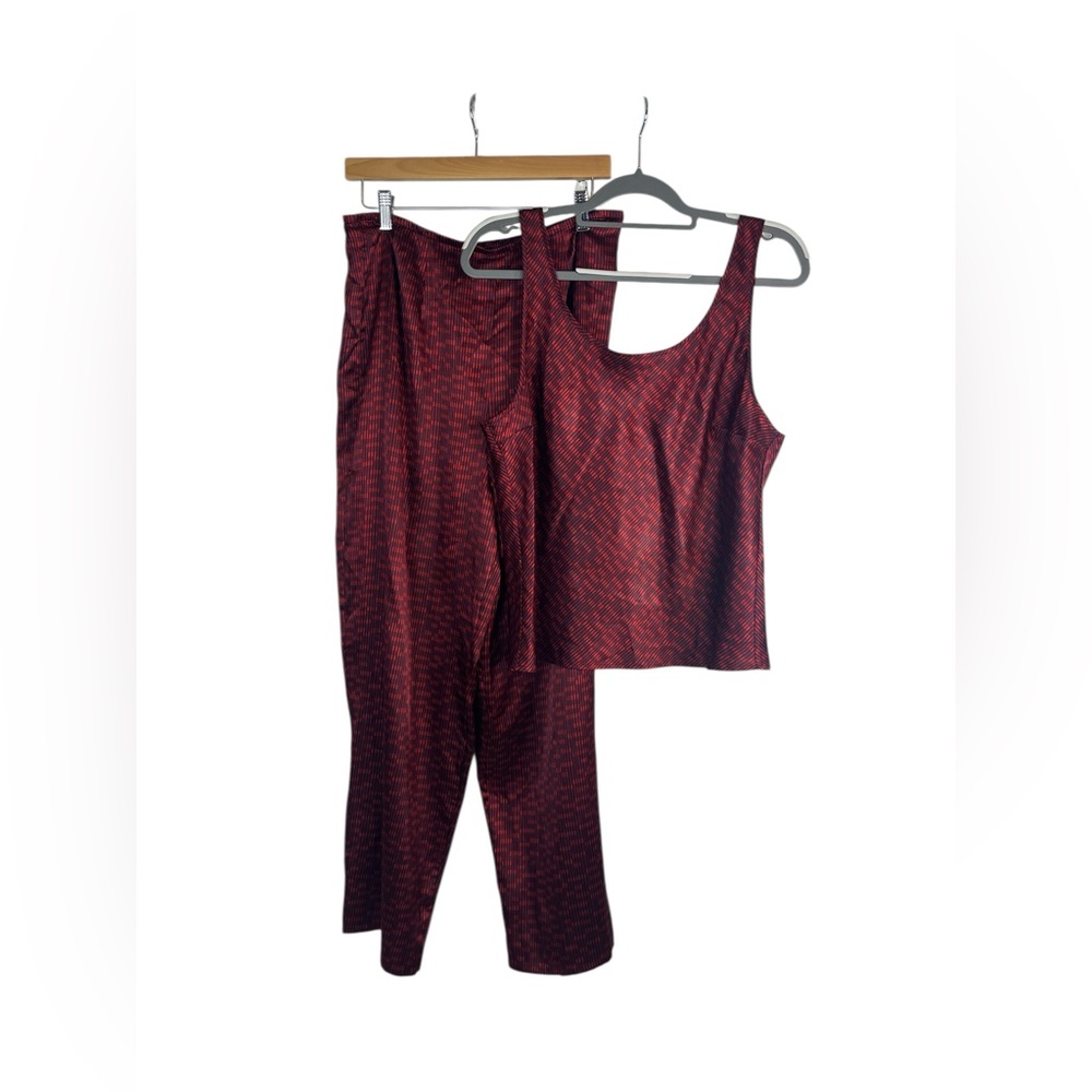 Victoria’s Secret Satin Pajama Set Tank‎ & Pants Red Black Print Size Large